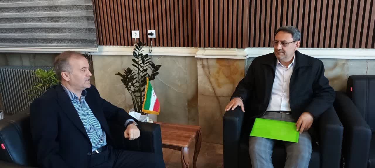 -دیدار-سرپرست-شبکه-بهداشت-و-درمان-با-مقام-عالی-شهرستان